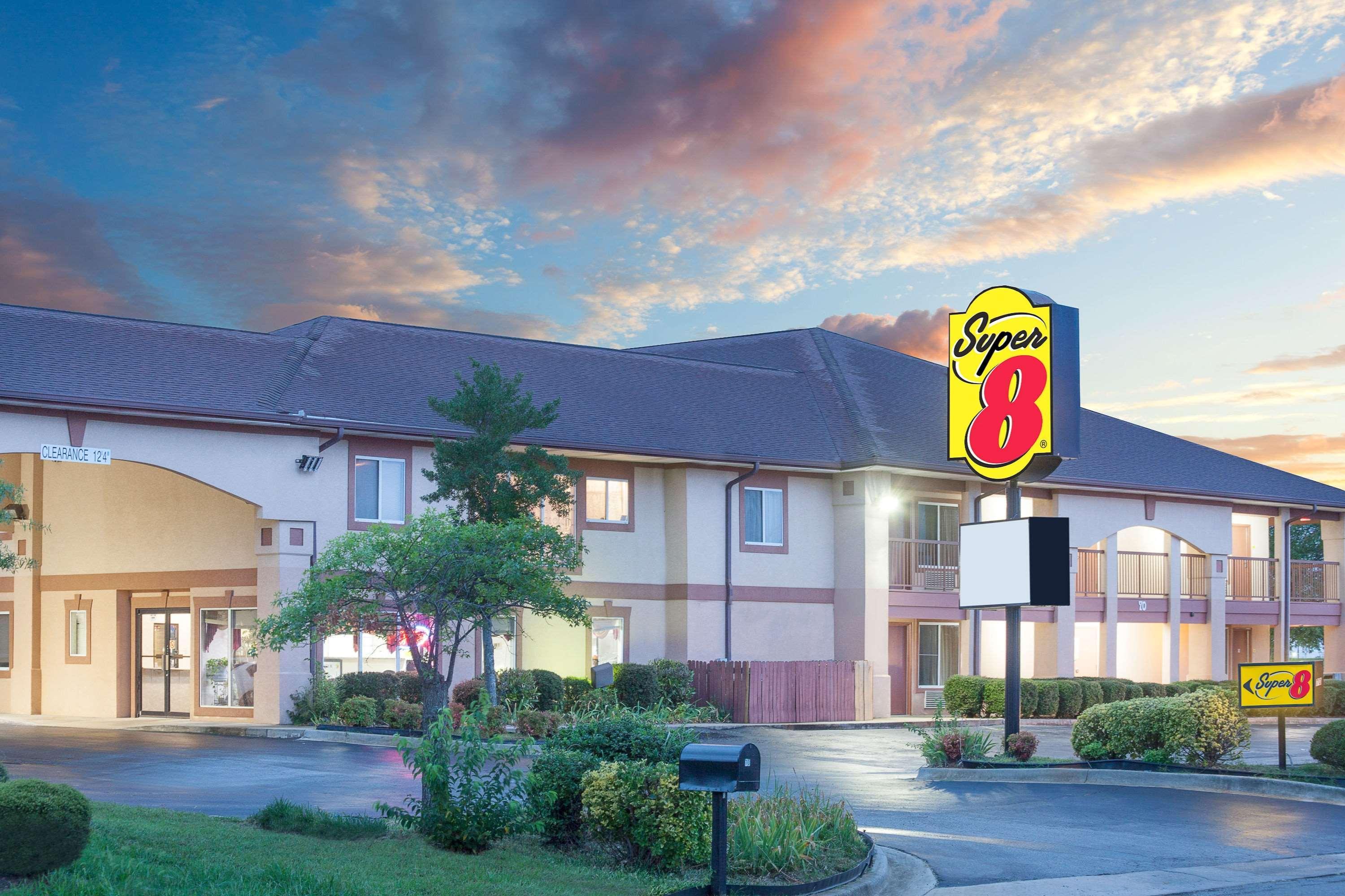 Super 8 By Wyndham Decatur Priceville Exterior photo